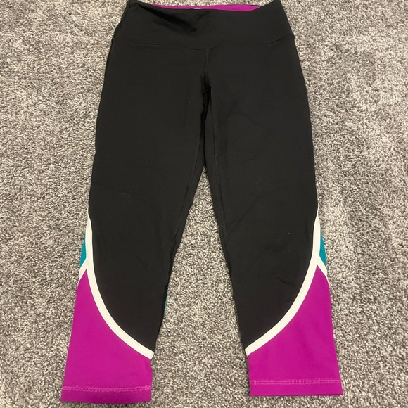 Victoria’s Secret leggings size small - Picture 3 of 3
